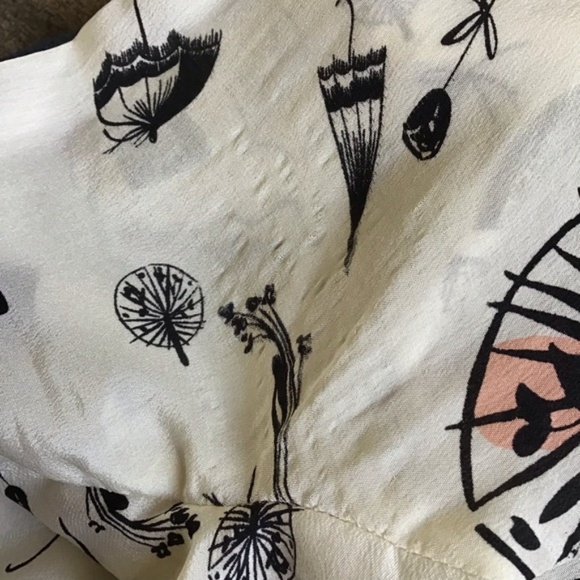 Anthropologie - Super Cute 100% Silk Maeve Top! - Picture 7 of 8